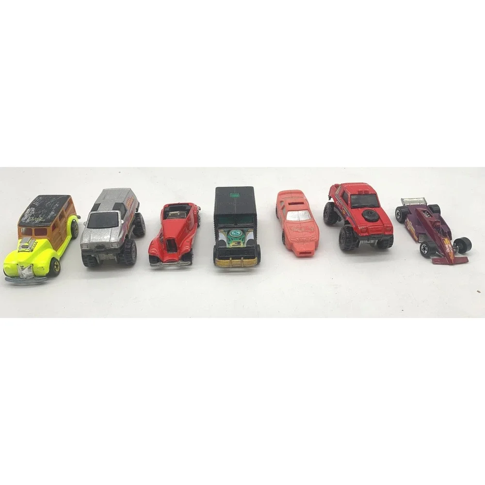 Hot Wheels Diecast Car Lot 20pc Multicolor Vintage 1987 Mattel Terrain Base